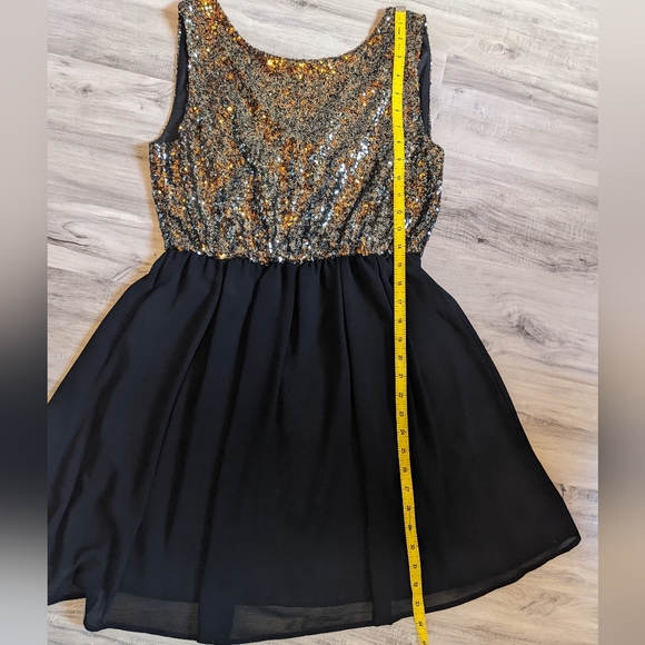Sequin & Sheer Little Black Dress - Sleeveless Cocktail Party Mini - Size L - Picture 5 of 10